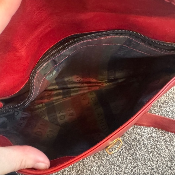 Marino Orlandi Red Leather Shoulder Bag Italy Floral Embossed Gold Clasp - Picture 7 of 12